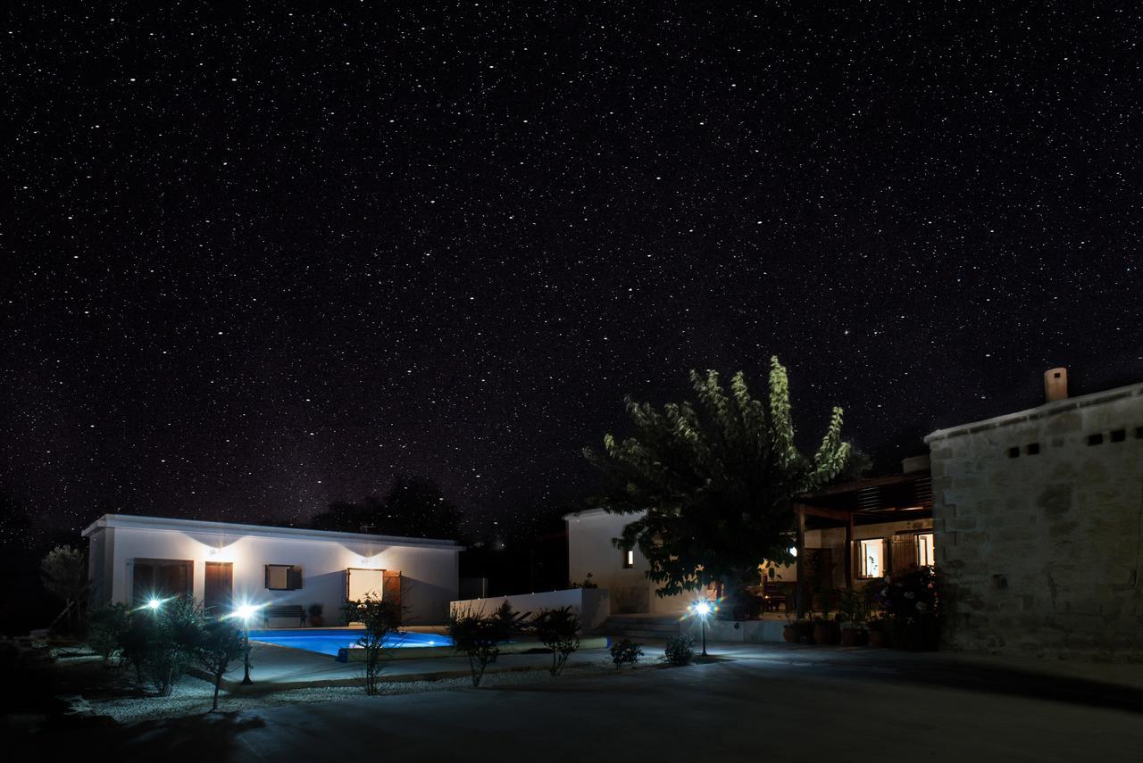 Chloe'S House Guest House Pano Akourdalia Bagian luar foto