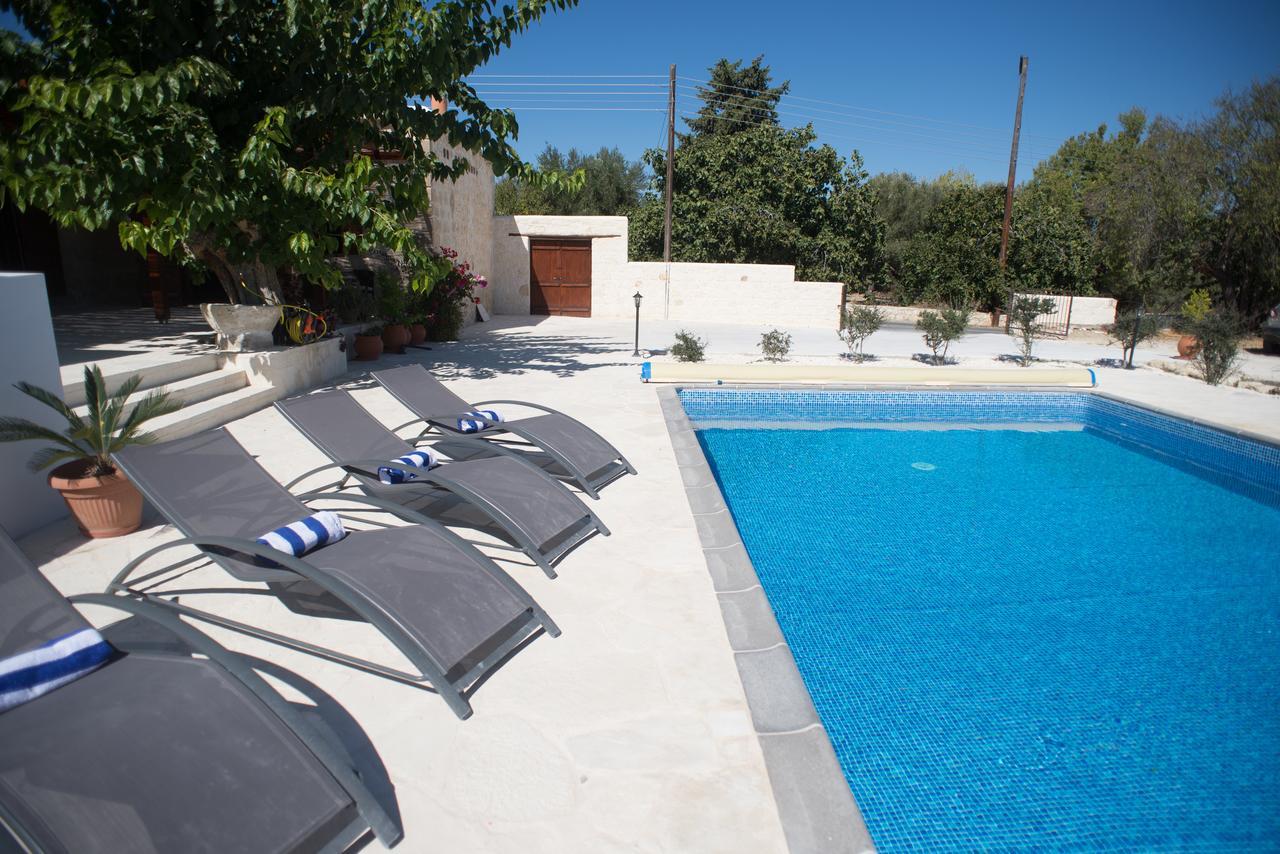Chloe'S House Guest House Pano Akourdalia Bagian luar foto