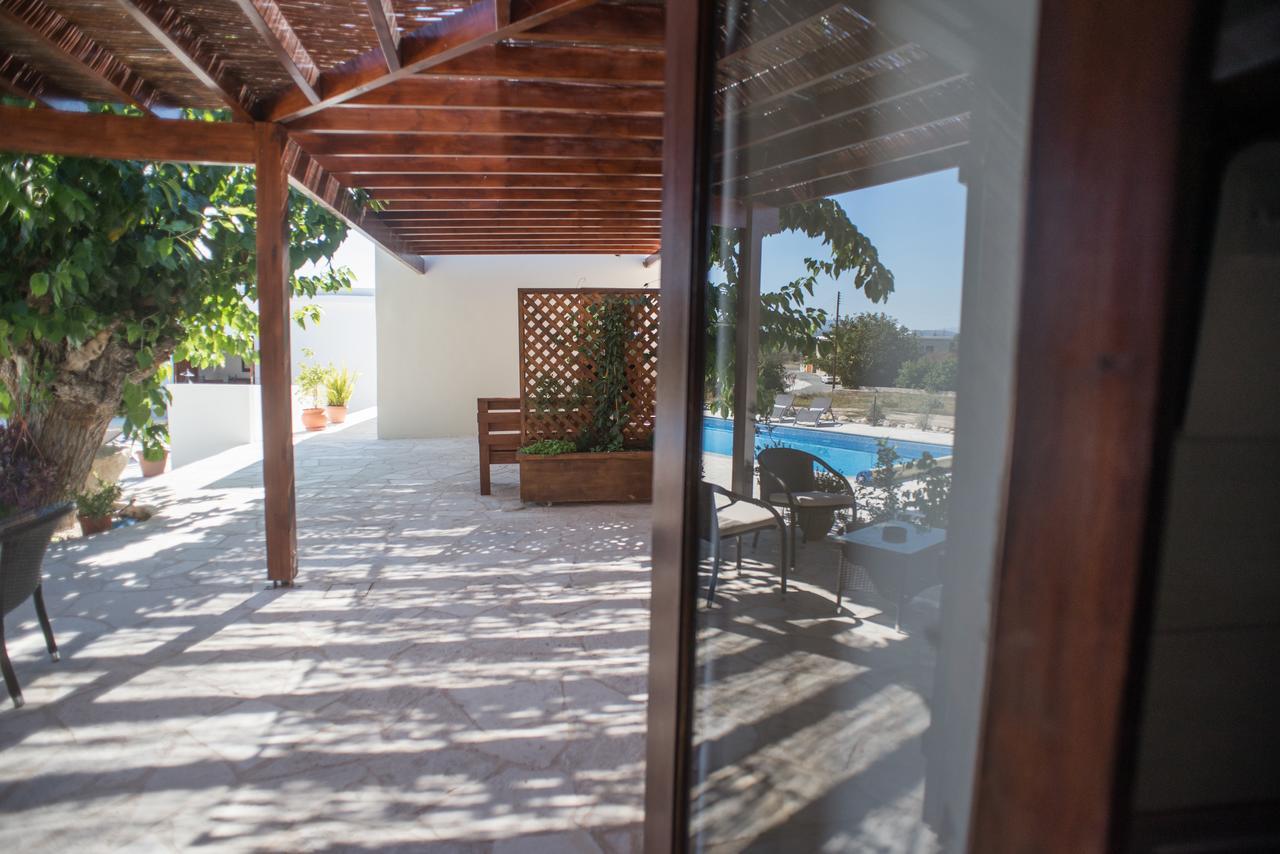Chloe'S House Guest House Pano Akourdalia Bagian luar foto