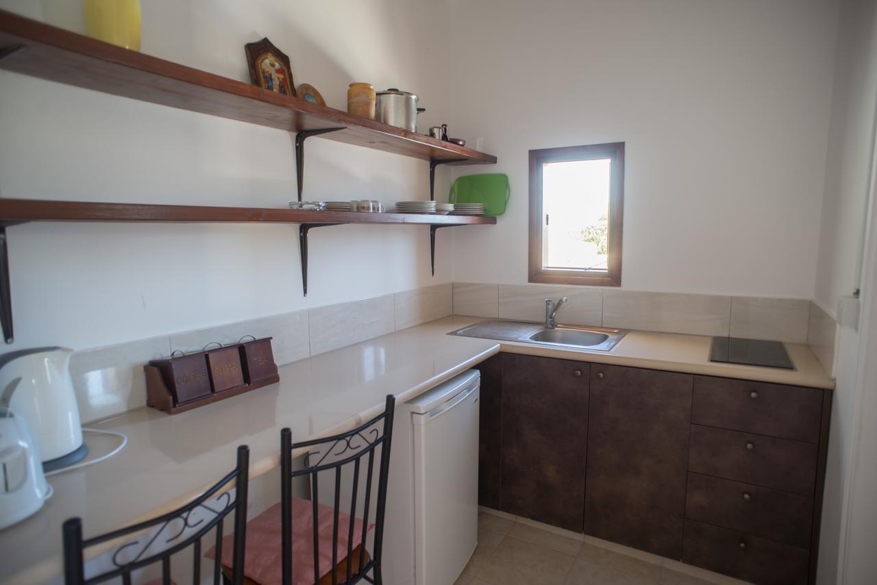 Chloe'S House Guest House Pano Akourdalia Bagian luar foto