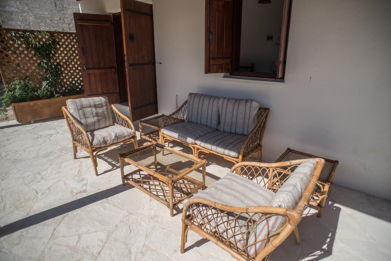Chloe'S House Guest House Pano Akourdalia Bagian luar foto